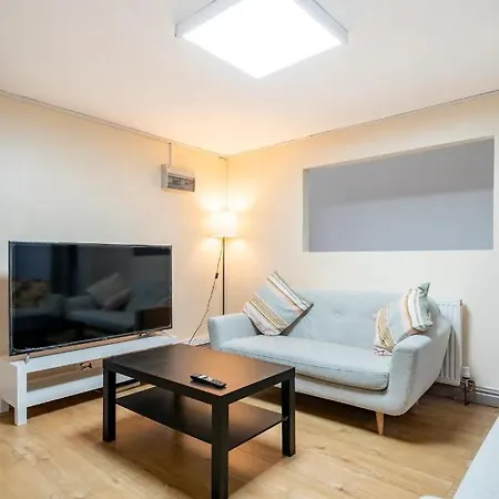 Double Bed In Flat Near Centre * Бірмінгем